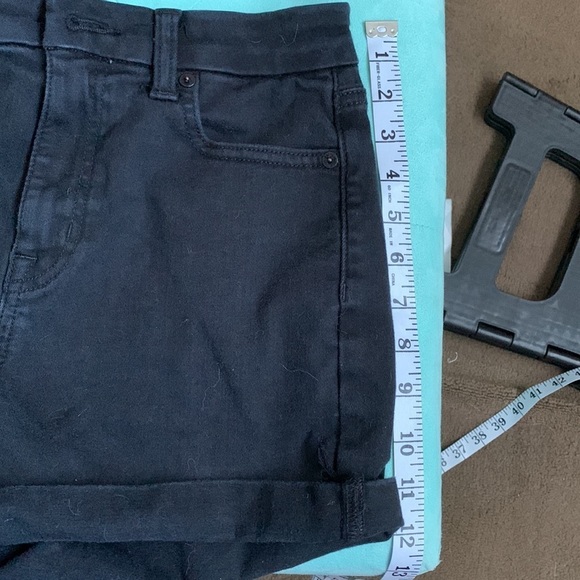 American Eagle Next level Stretch Sz 4 short - Picture 4 of 9